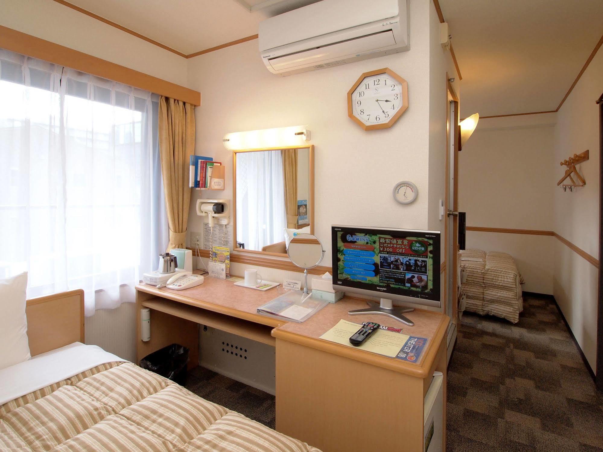 Toyoko Inn Sakudaira-Eki Asama-Guchi Buitenkant foto